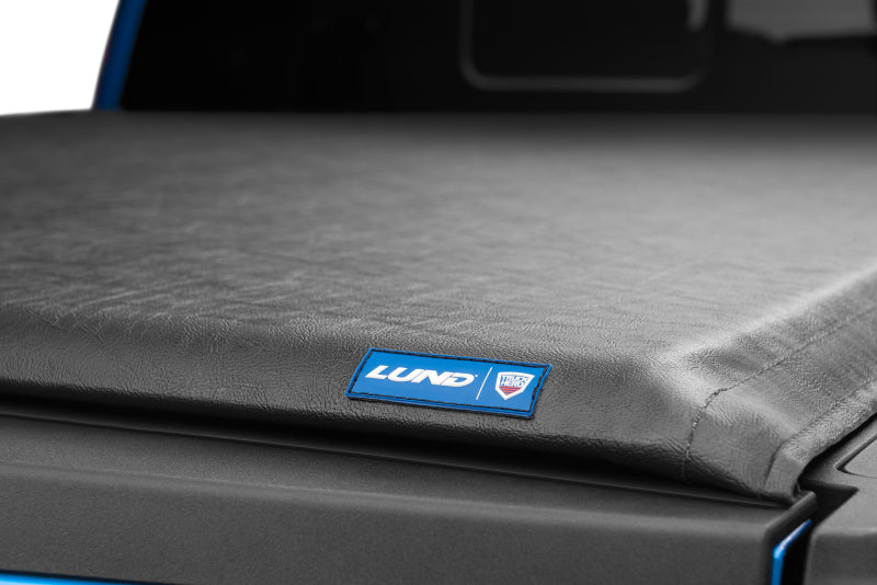Lund Maverick Roll-Up Tonneau