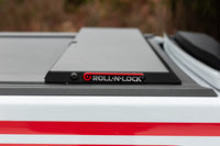 Thumbnail for Roll-N-Lock 2020 Jeep Gladiator 5ft bed M-Series Retractable Tonneau Cover